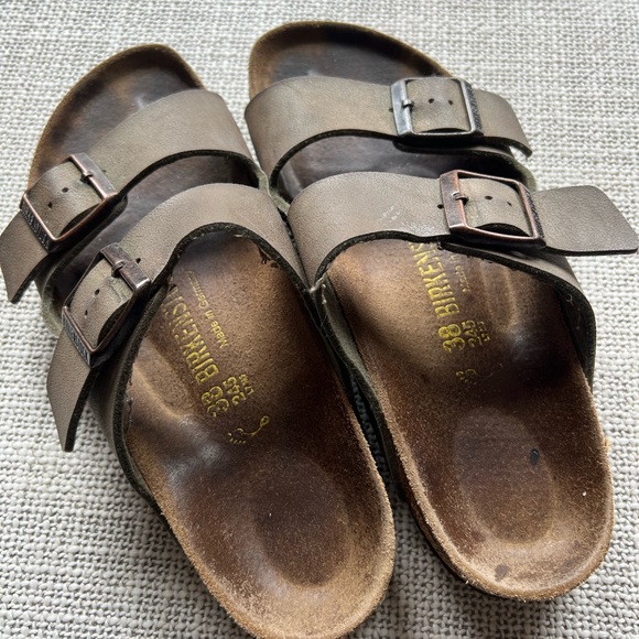 Birkenstock Sandals in Stone color - Picture 2 of 7
